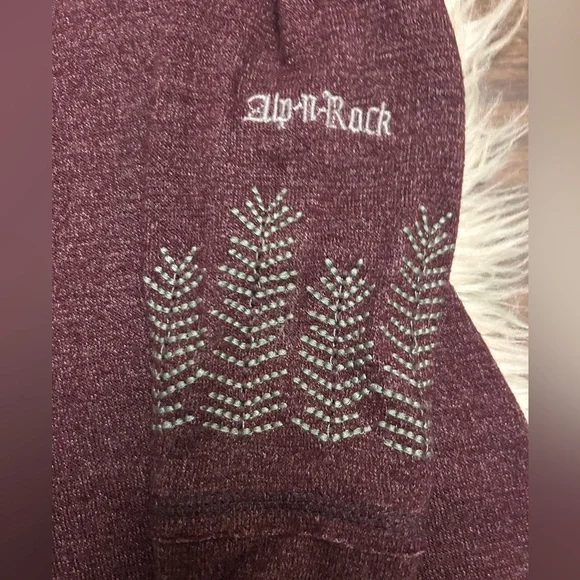 ALP N ROCK Floral Embroidered Long Sleeve Henley Shirt - Picture 3 of 11